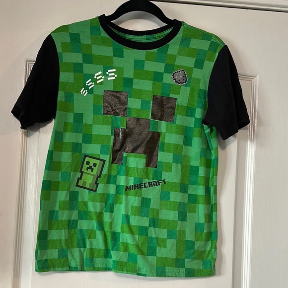 Minecraft Pixelated Green and Black Short Sleeve Tee - Picture 1 of 6